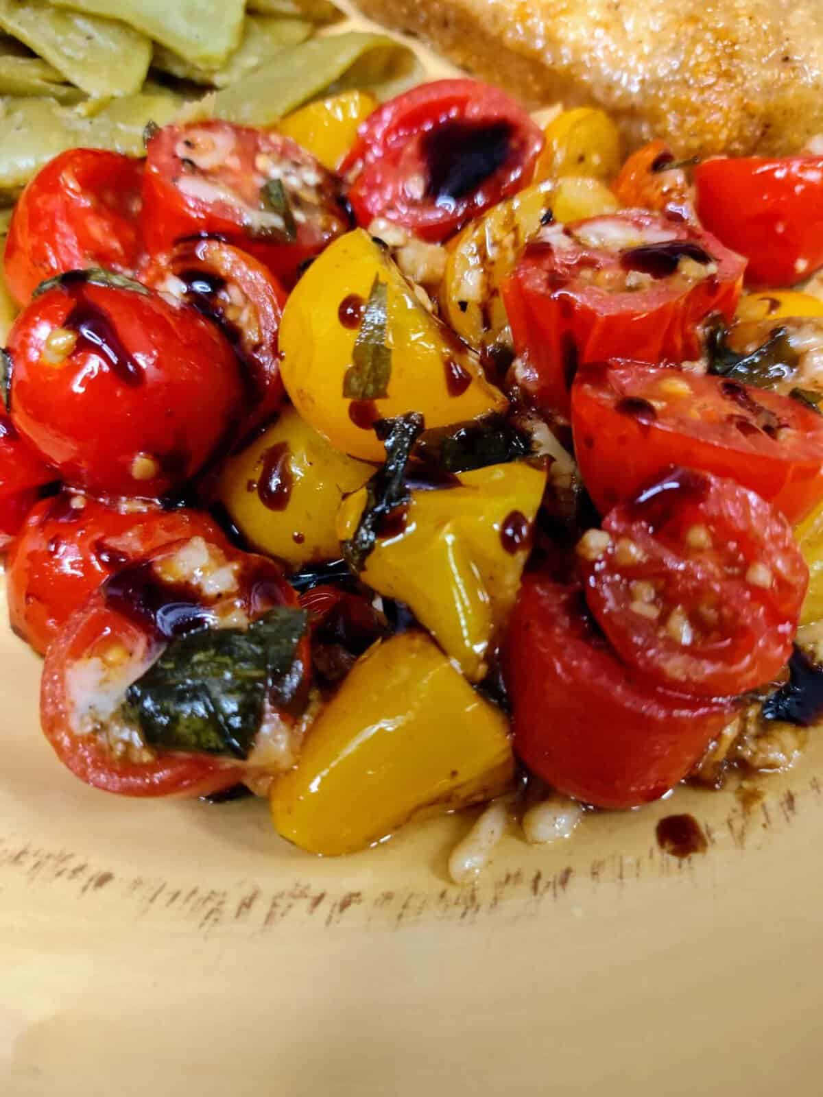 Roasted Tomates Plated scaled Roasted Tomates Plated scaled